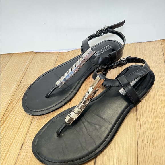 BCBG strappy sandal - Picture 2 of 4